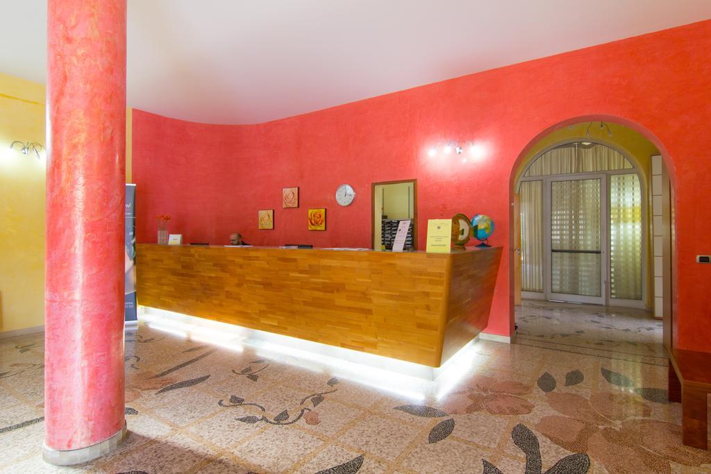 I Giardini Di Atena Aparthotel Merine Exteriör bild